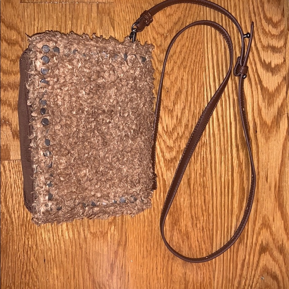cute shoulder bag for the summer